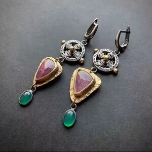 Ethnic Vintage Tourmaline & Onyx Accents Earrings